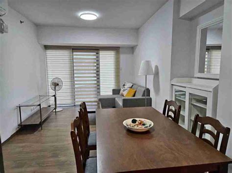 The Rise Makati By Shangrila 2 Bedroom Fully furnished Condominium .